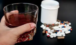 Paracetamol i alkohol: kiedy można je bezpiecznie łączyć?
