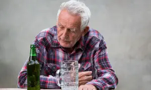 Alkohol po zawale: Czy można pić? Bezpieczne ilości i ryzyko