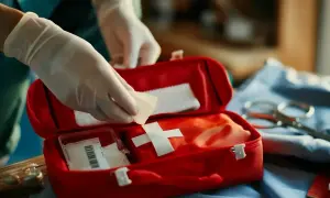 Czego nie powinno być w apteczce? Lista zbędnych i szkodliwych rzeczy