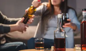 Czy można pić alkohol na L4? Konsekwencje i ryzyko utraty zasiłku