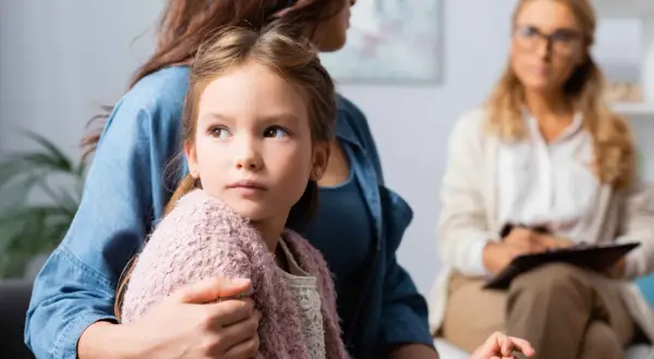 Syndrom braku ojca: objawy, wpływ i droga do uzdrowienia