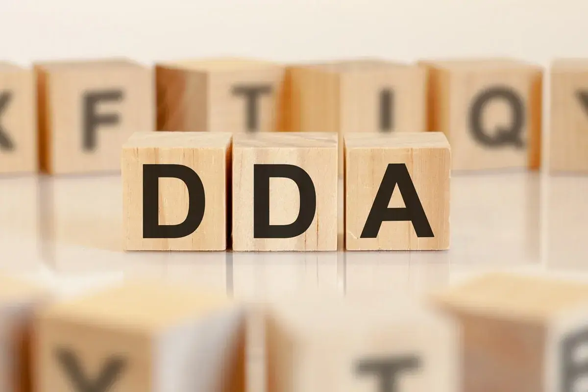 Jak pomóc osobie z DDA? Praktyczny przewodnik dla bliskich