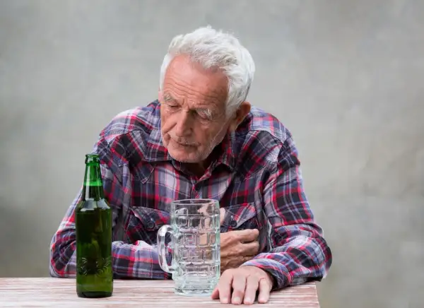 Alkohol po zawale: Czy można pić? Bezpieczne ilości i ryzyko